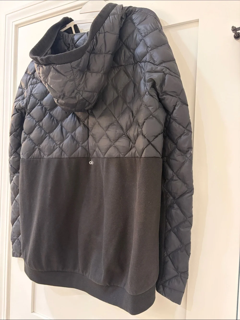 Alo Yoga Womens Great Escape Quilted Down Hooded Jacket Size Medium